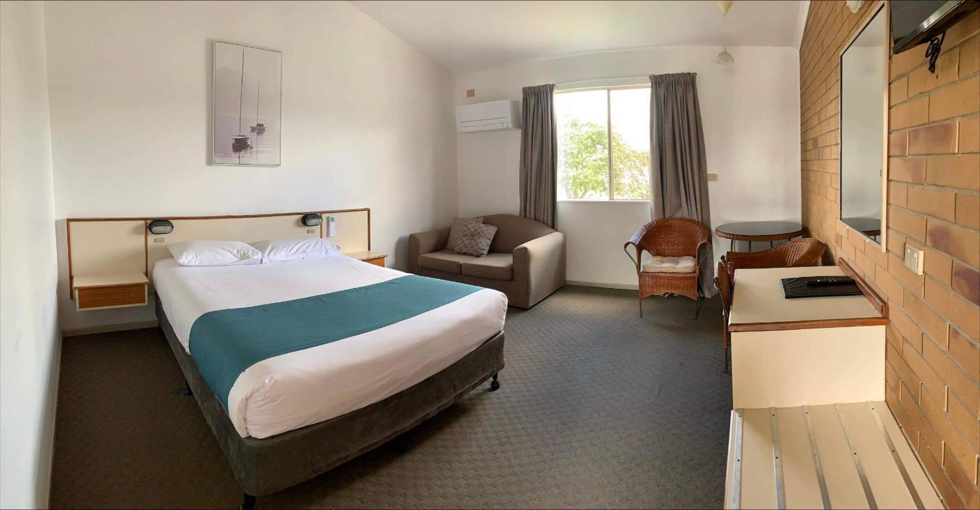 Wild Scotsman Motor Inn Gin Gin Qld Eksteriør bilde